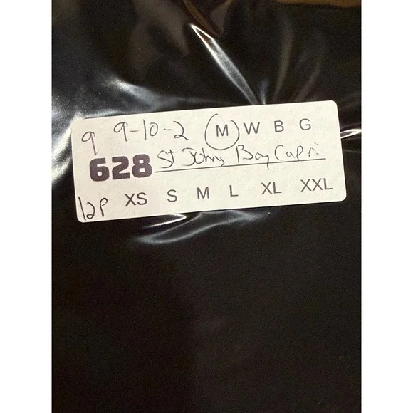 St Johns Bay Womens 12P Petite Capri Cargo Pants Taupe Shadow NEW With Tags - Picture 9 of 9